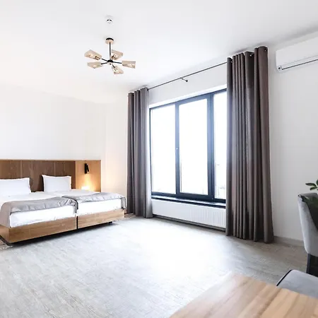 ריבנה Otto Hotel-Restaurant מראה חיצוני תמונה